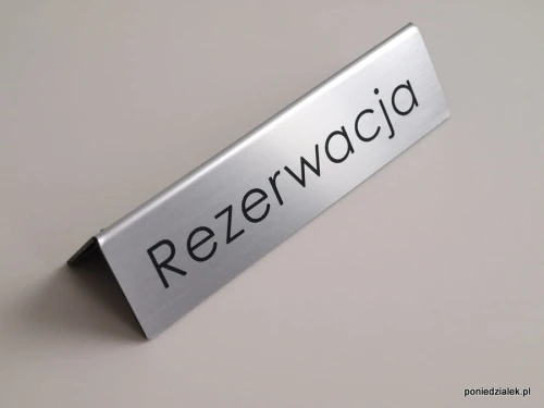 Tabliczka-rezerwacja-srebrna