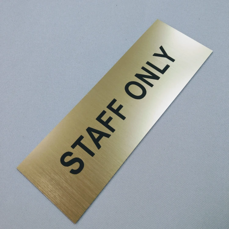 Staff only - Tabliczka na drzwi kolor złoty szczotkowany