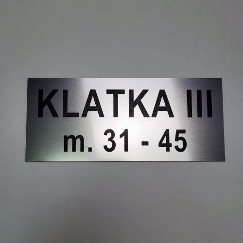 Numer klatki  - Tabliczka informacyjna grawerowana wielkość  210 x 90 mm