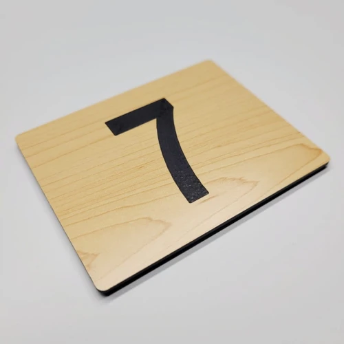 Numerki na drzwi laminaty drewnopodobny