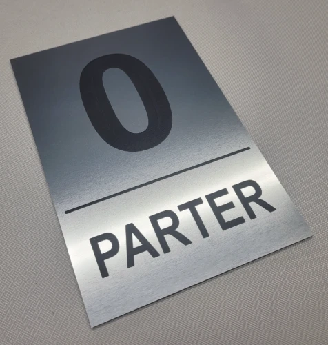 Numer piętra tabliczka parter kolor stalowy szczotkowany