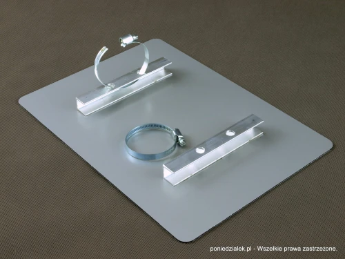 Zestaw montażowy do słupka.