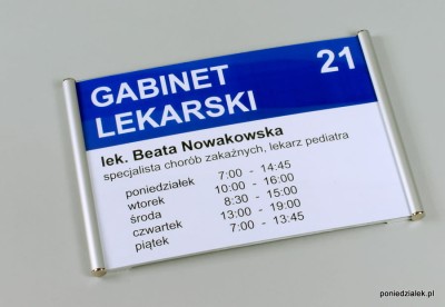 Tabliczka przydrzwiowa z wymienną treścią.