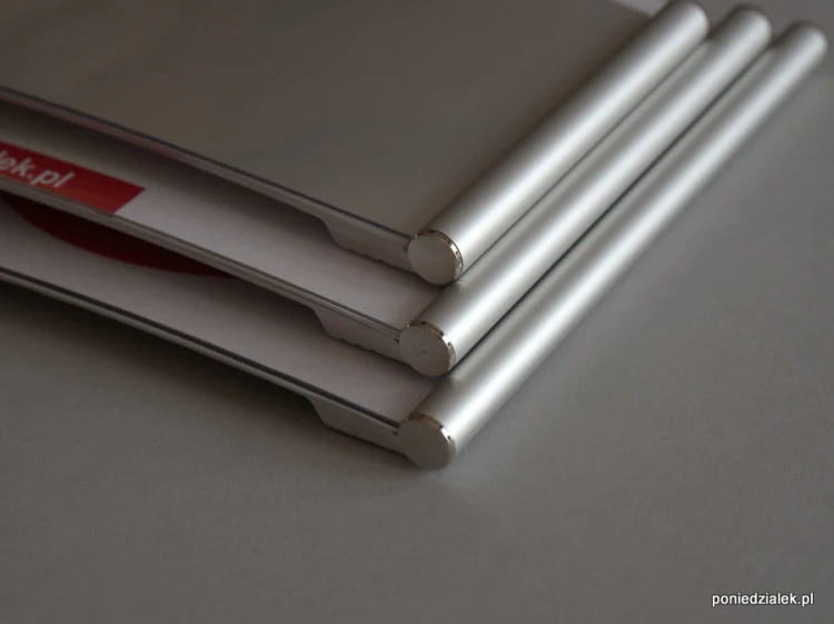 Tabliczka informacyjna z wymienną treścią. Anodowane aluminium