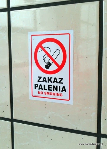 Zakaz palenia. No smoking.
